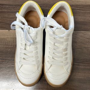 Universal Thread Woman’s Shoes - White - Size: 6